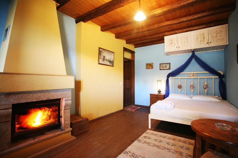 To Xani Hotel Palaios Panteleimonas Phòng bức ảnh